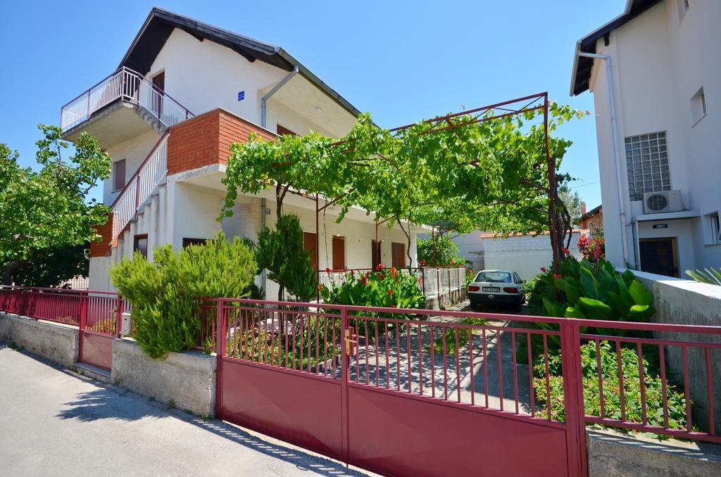 Apartments Branko Vodice Exterior foto