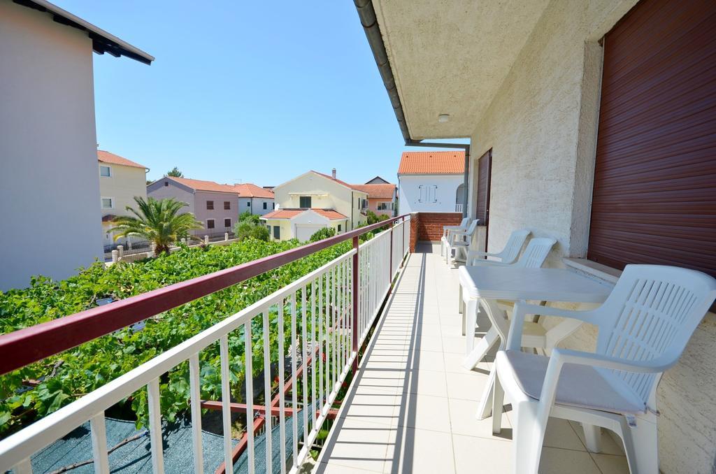 Apartments Branko Vodice Exterior foto